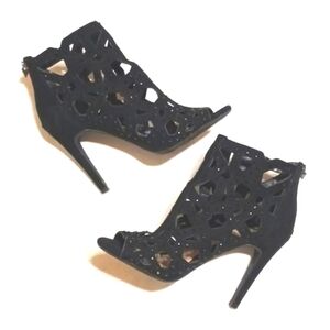 Jessica Simpson Embellished Emmsley Beaded Caged Heels Size 6
